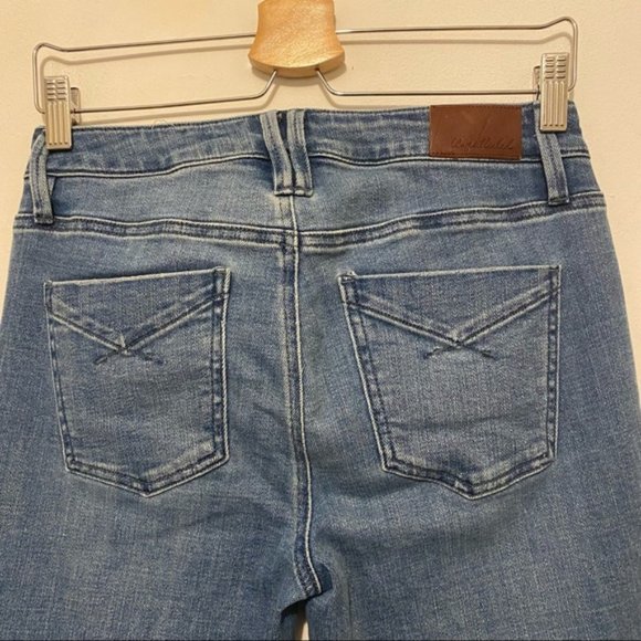 Unpublished KORA Mid Rise Skinny Jeans in Breeze Size 27 - Picture 7 of 15